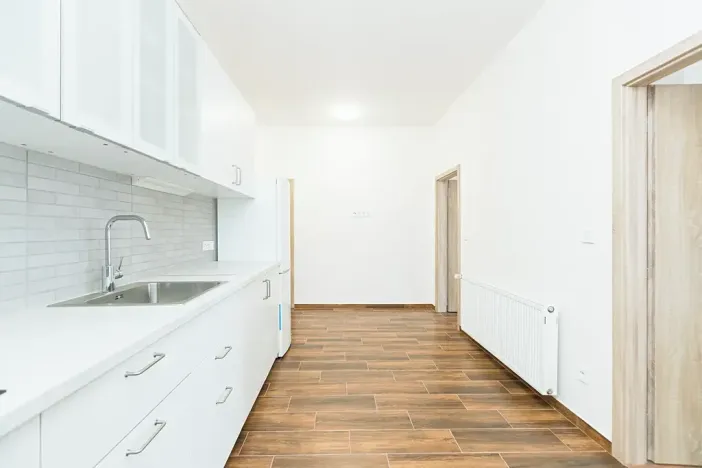 Pronájem bytu 2+1, Praha, Pod hliništěm, 59 m2
