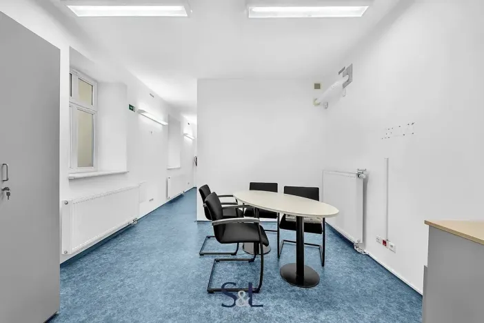 Pronájem obchodního prostoru, Česká Kamenice, Náměstí Míru, 196 m2