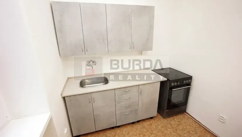 Pronájem bytu 1+1, Neratovice, 30 m2