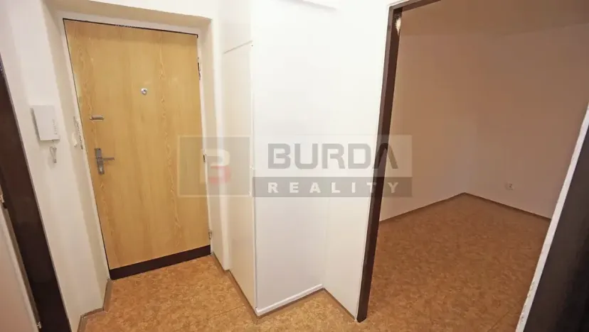 Pronájem bytu 1+1, Neratovice, 30 m2