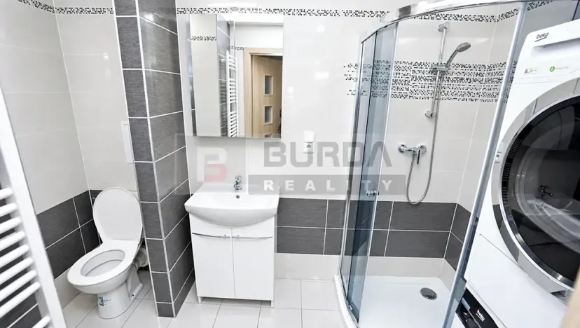 Pronájem bytu 2+1, Neratovice, 54 m2