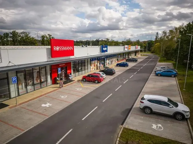 Pronájem obchodního prostoru, Havlíčkův Brod, Strojírenská, 270 m2