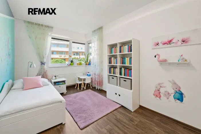 Prodej bytu 3+kk, Praha - Kyje, Sicherova, 79 m2