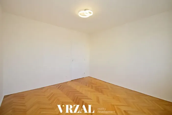 Prodej bytu 3+1, Plzeň, Partyzánská, 66 m2