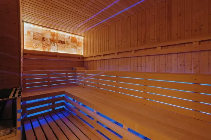 Prodej bytu 2+kk, Horní Planá, Náměstí, 47 m2