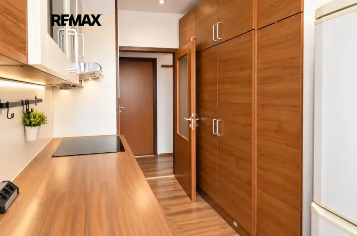 Prodej bytu 3+1, Praha - Troja, Krynická, 65 m2
