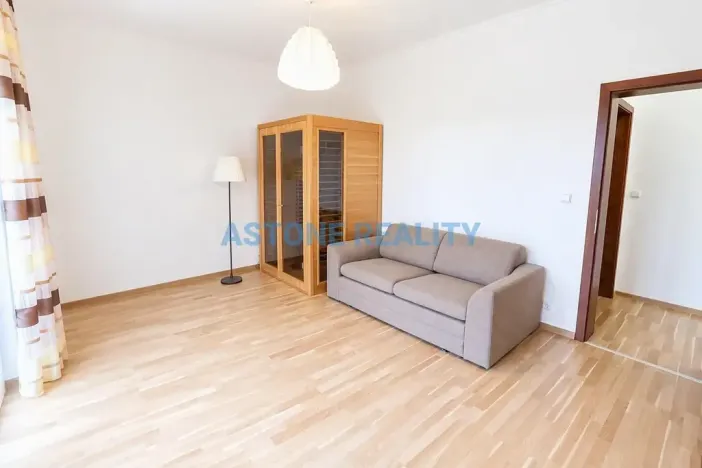 Pronájem rodinného domu, Trnová, 213 m2