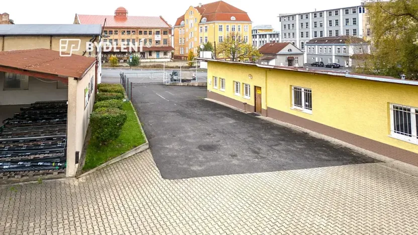 Pronájem obchodního prostoru, Teplice, Zemská, 5600 m2