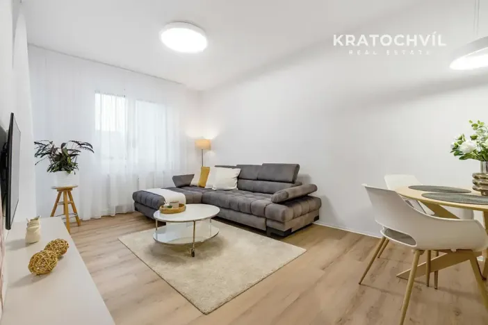 Pronájem bytu 2+kk, Vestec, U Strouhy, 41 m2