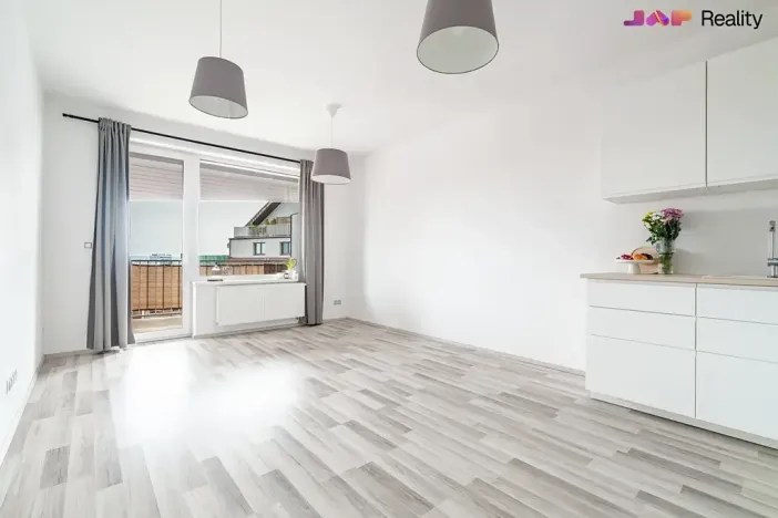 Prodej bytu 2+kk, Moravany, Višňová, 50 m2