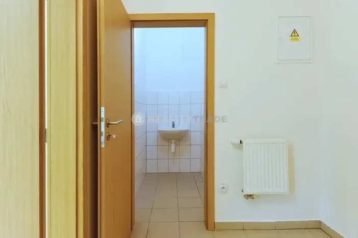 Pronájem obchodního prostoru, Strakonice, Jezerní, 120 m2