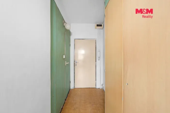 Prodej bytu 1+kk, Teplice - Trnovany, U Vlastního krbu, 19 m2
