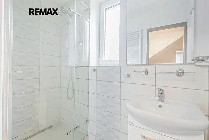 Prodej rodinného domu, Svinařov, Za Křenovkou, 160 m2
