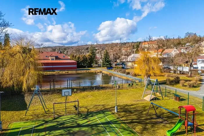 Prodej rodinného domu, Svinařov, Za Křenovkou, 160 m2
