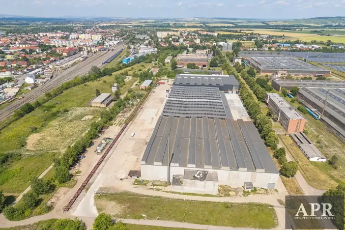 Pronájem skladu, Veselí nad Moravou, 2000 m2