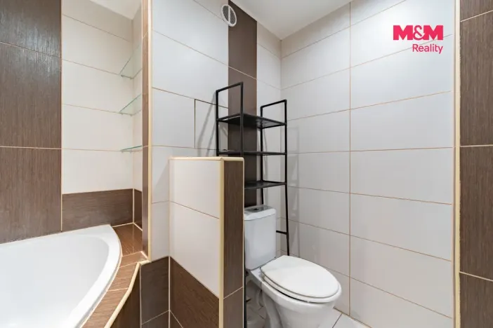 Prodej bytu 1+1, Aš, Vysoká, 36 m2