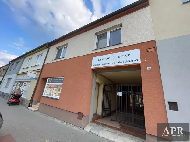 Pronájem obchodního prostoru, Hluk, Hlavní, 200 m2