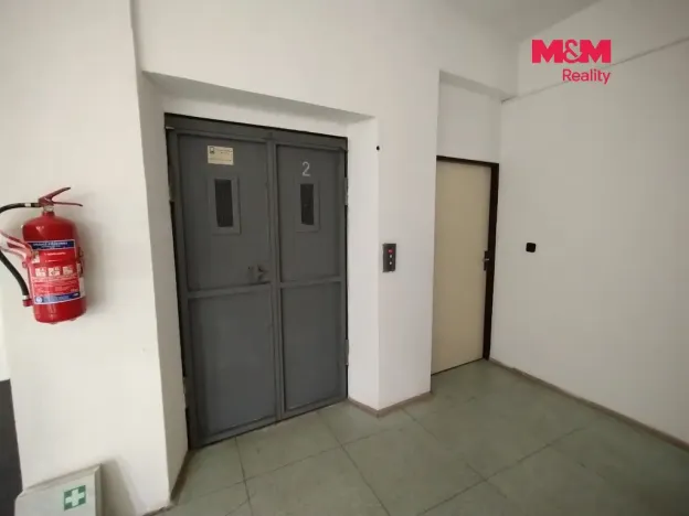 Pronájem obchodního prostoru, Nový Jičín, Dolní brána, 400 m2