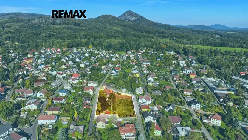 Prodej vily, Nový Bor, Lidická, 677 m2