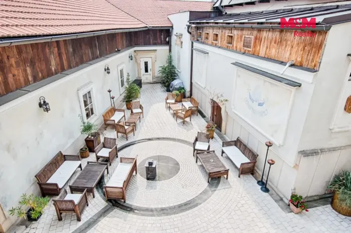 Prodej ubytování, Štramberk, Náměstí, 950 m2