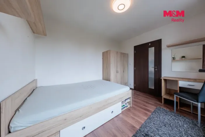 Prodej bytu 4+1, Karlovy Vary - Bohatice, Lomená, 84 m2