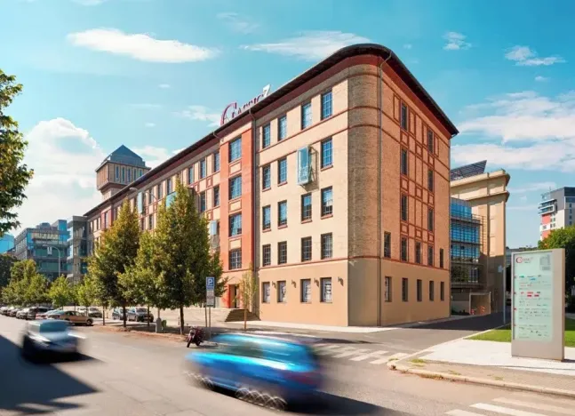 Pronájem kanceláře, Praha - Holešovice, 653 m2