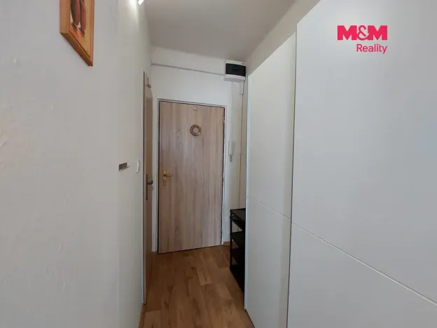 Pronájem bytu 1+kk, Klášterec nad Ohří - Miřetice u Klášterce nad Ohří, Královéhradecká, 19 m2
