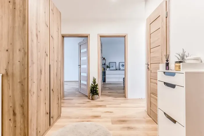 Prodej bytu 2+1, Karlovy Vary, Konečná, 63 m2