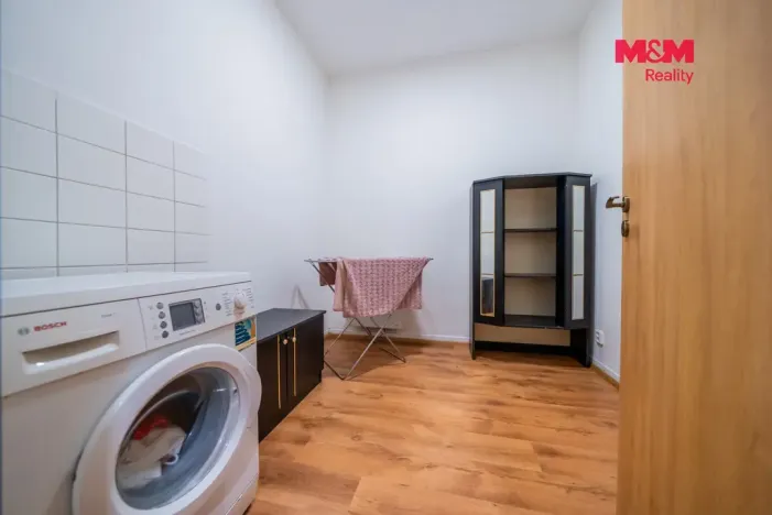 Prodej komerční nemovitosti, Slavkov u Brna, Koláčkovo náměstí, 99 m2