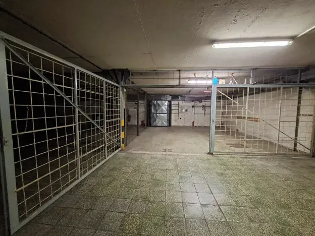 Pronájem garáže, Praha - Strašnice, 16 m2
