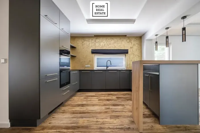 Prodej bytu 2+kk, Karlovy Vary, Šumavská, 75 m2