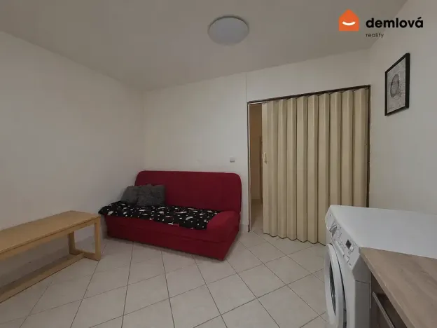 Pronájem bytu 1+1, Praha - Smíchov, 40 m2