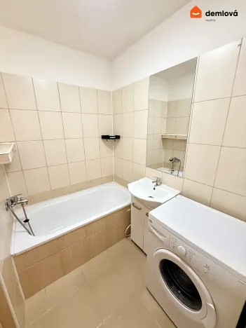 Pronájem bytu 1+kk, Ostrava, Na Obvodu, 27 m2
