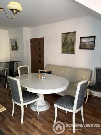 Prodej ubytování, Hradec Králové, Všehrdova, 260 m2