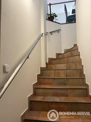 Prodej ubytování, Hradec Králové, Všehrdova, 260 m2