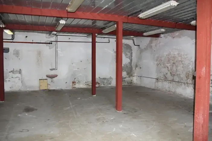 Pronájem skladu, Karlovy Vary, Jáchymovská, 120 m2