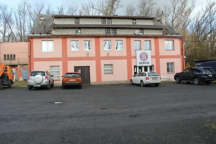 Pronájem skladu, Karlovy Vary, Jáchymovská, 120 m2
