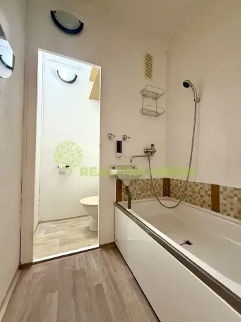 Prodej bytu 2+kk, Vsetín, Okružní, 39 m2