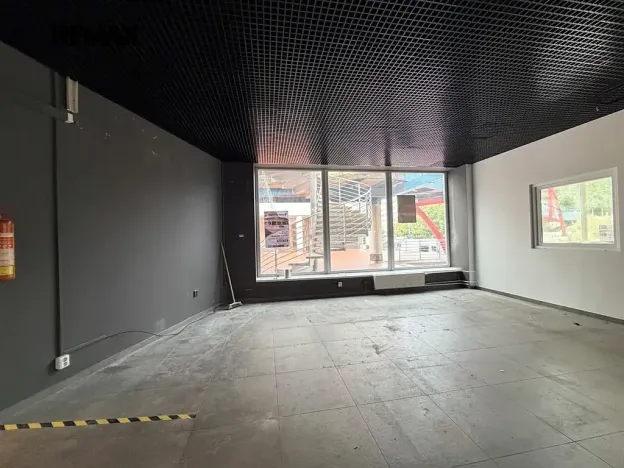 Pronájem restaurace, Praha - Stodůlky, Sluneční náměstí, 105 m2