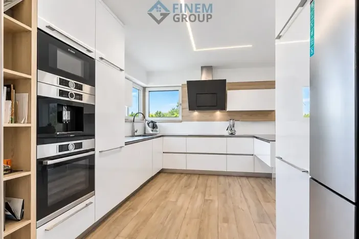 Prodej rodinného domu, Sulice, 253 m2