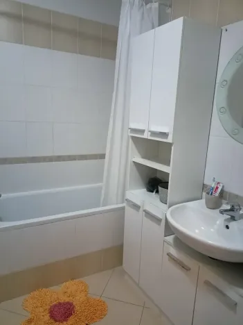 Pronájem bytu 2+kk, Praha, Hornoměcholupská, 58 m2