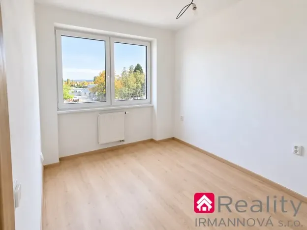 Prodej bytu 2+kk, Pohořelice, Znojemská, 60 m2
