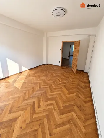 Pronájem bytu 3+1, Praha - Vršovice, Amurská, 72 m2