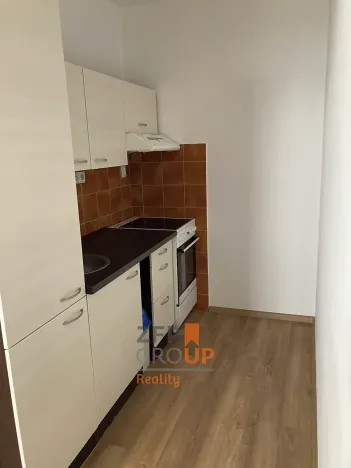 Pronájem bytu 2+kk, Brno, Mutěnická, 40 m2