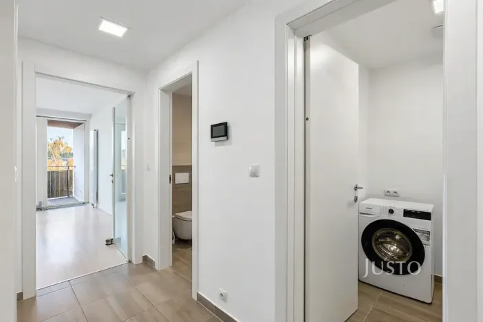 Pronájem bytu 2+kk, Praha - Krč, V jehličí, 53 m2