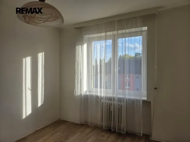 Pronájem bytu 3+1, Praha - Čakovice, Radbuzská, 85 m2