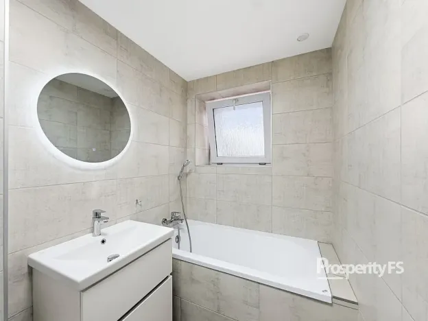 Pronájem bytu 2+1, Kladno, Petrohradská, 54 m2