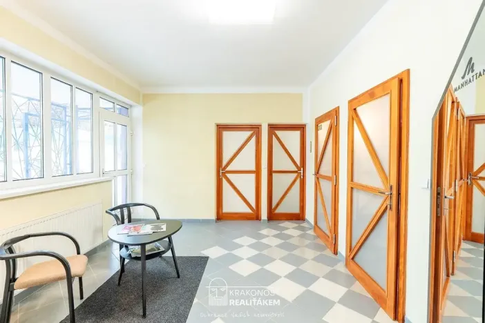 Pronájem komerční, Hranice - Hranice I-Město, Tř. 1. máje, 96 m2