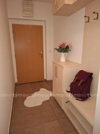 Pronájem bytu 2+kk, Pardubice, Jozefa Gabčíka, 58 m2