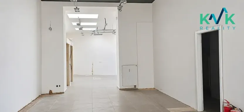 Pronájem obchodního prostoru, Karlovy Vary, Varšavská, 159 m2